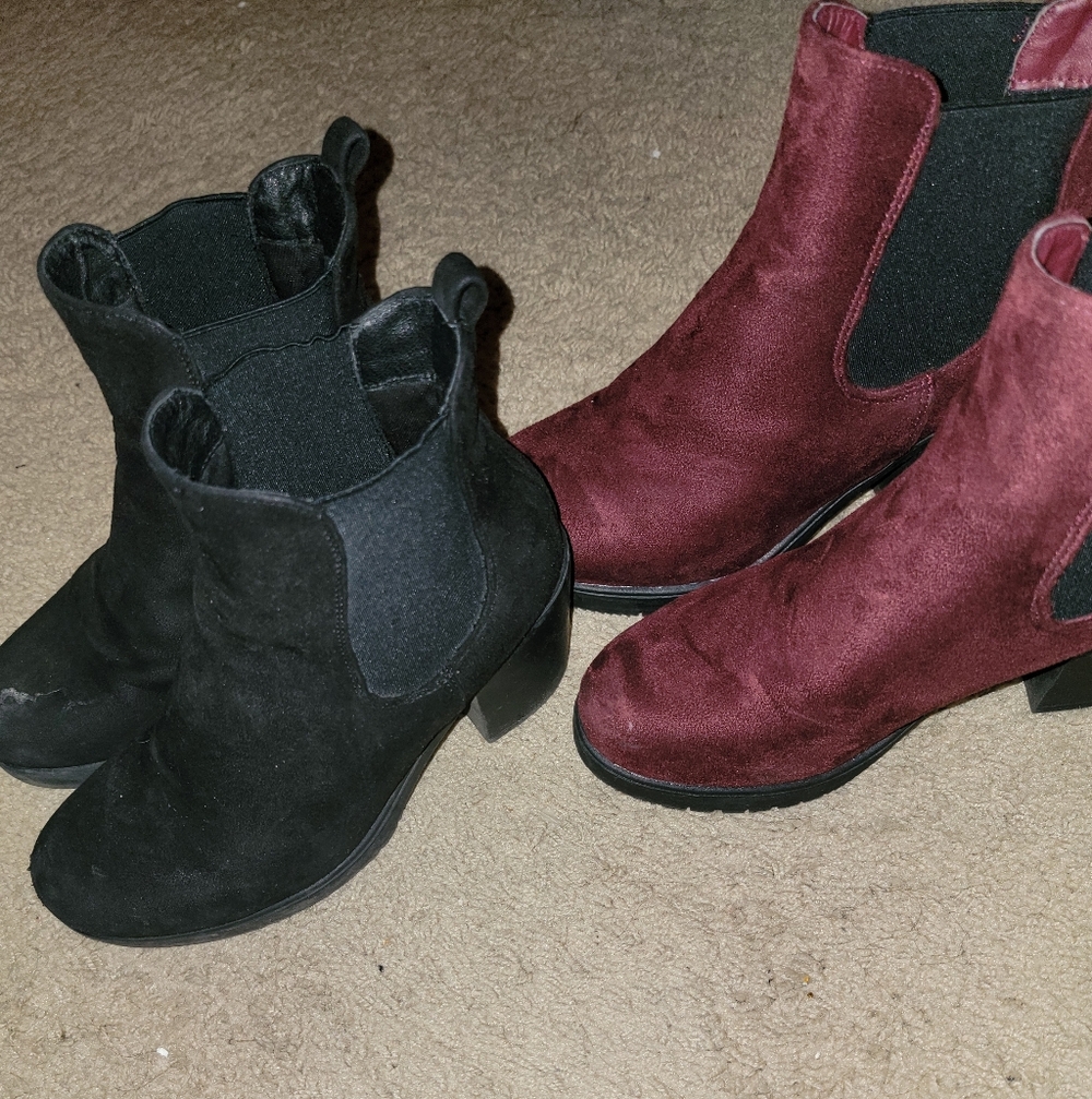 DREAM PAIRS  Black and Burgundy Women's CHELSEA Ankle Boots Bundle